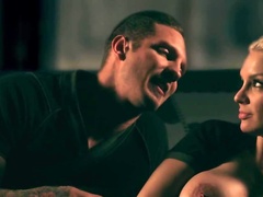 Villain easily enticed superhero distracting him with pussy