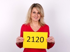 Czech Amateur Sex cougar Gets Load to Mouth