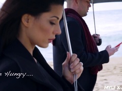 Emotional MILF with sexy booty Alexa Tomas loves sensual doggy