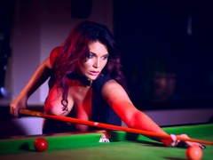 Emma Leigh knows how to get fucked