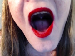 Horny Red Lips - TacAmateurs