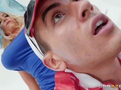 Having cleaned the house busty blonde MILF wanna dust man's cock off