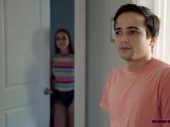 Nude threesome makes fuck boy really happy