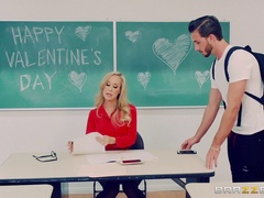 Curvy Brandi Love wants to feel a hot fellow's dick