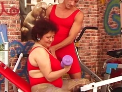 Sporty hairy bush bbw granny enjoys rough big cock fucking at the gym by her fitness coach